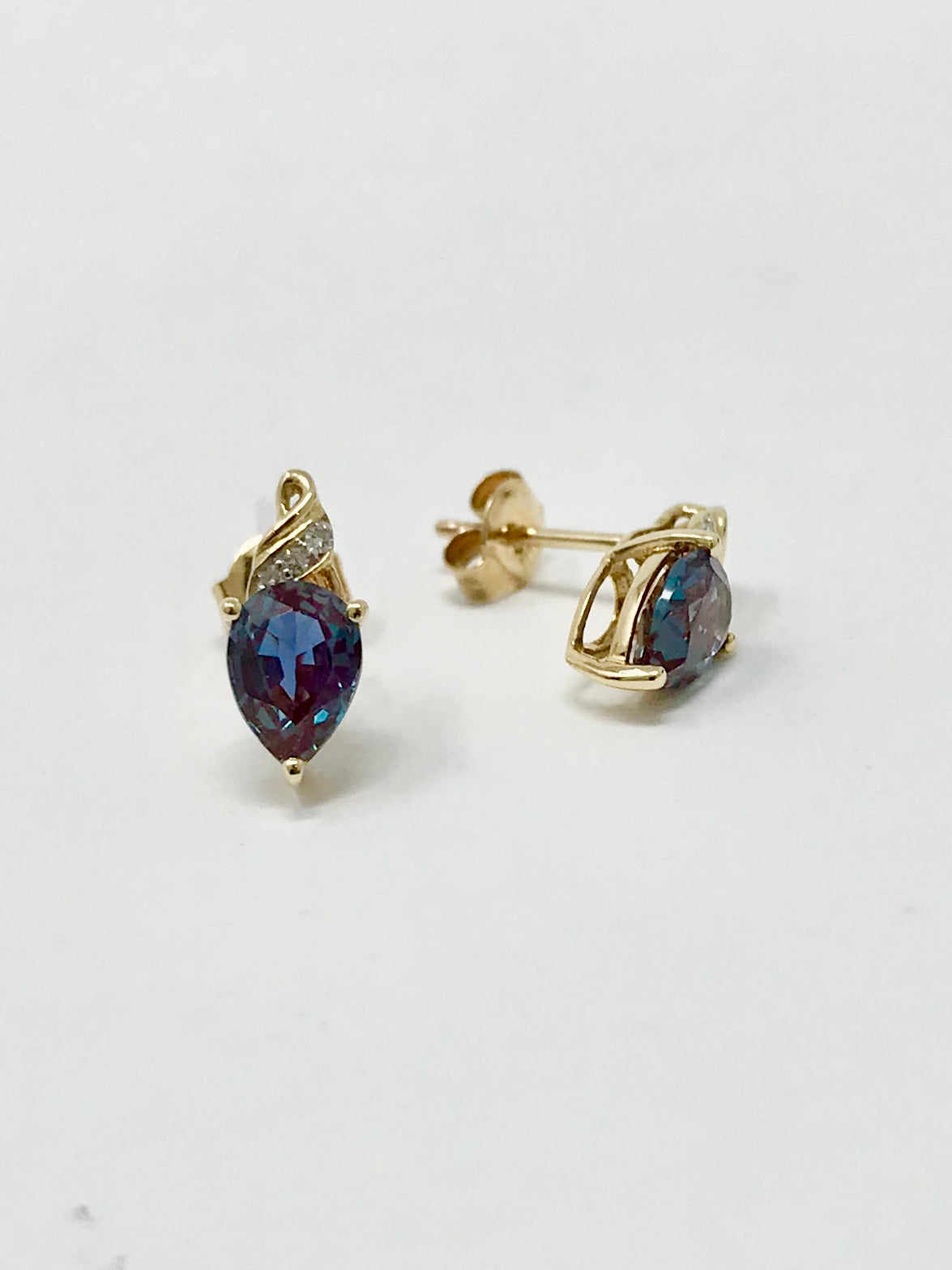 10K Yellow Gold 1.70cttw Created Alexandrite and 0.02cttw Diamond Earrings