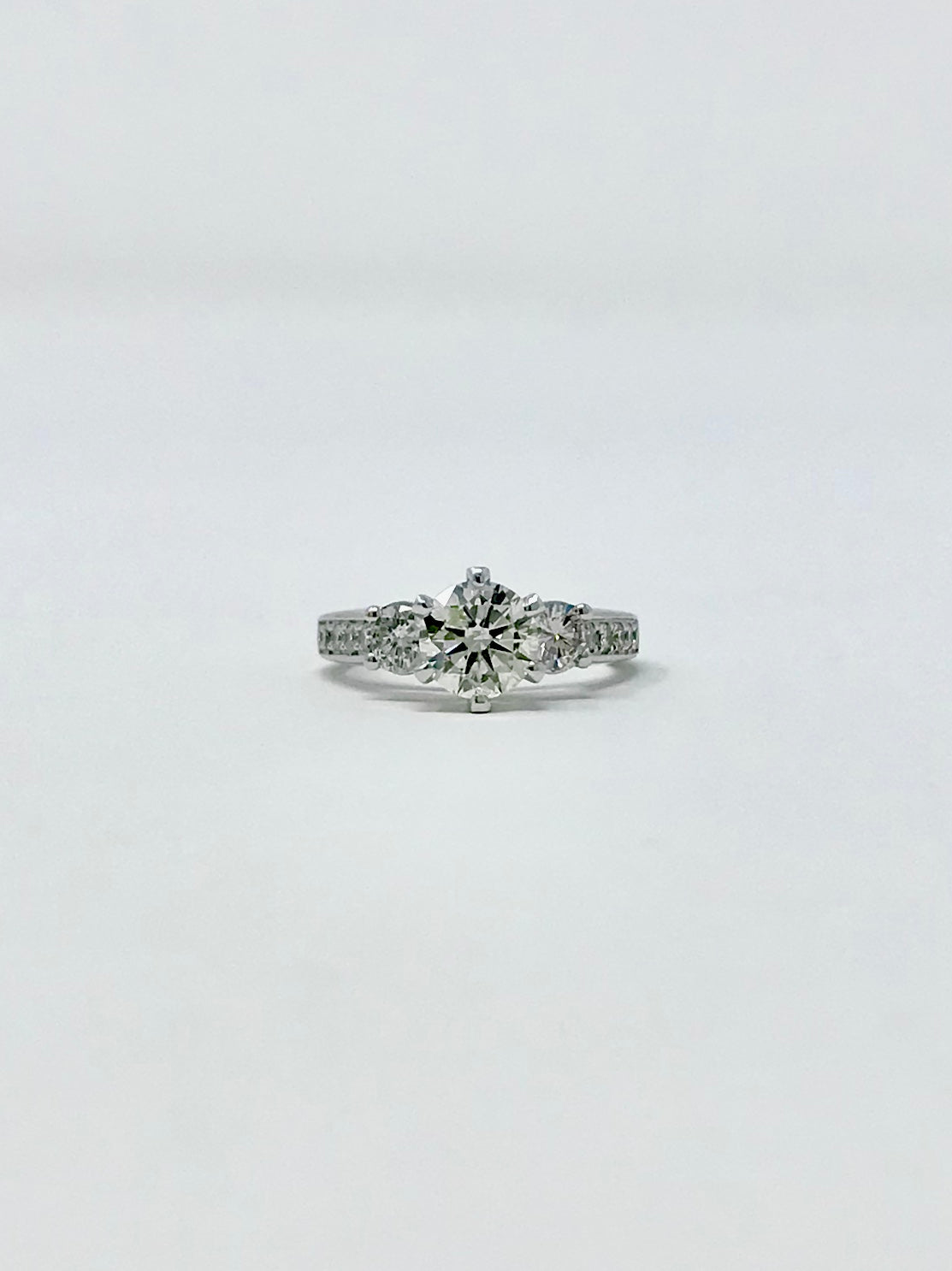Diamond Engagement Ring - Gold / 4.5