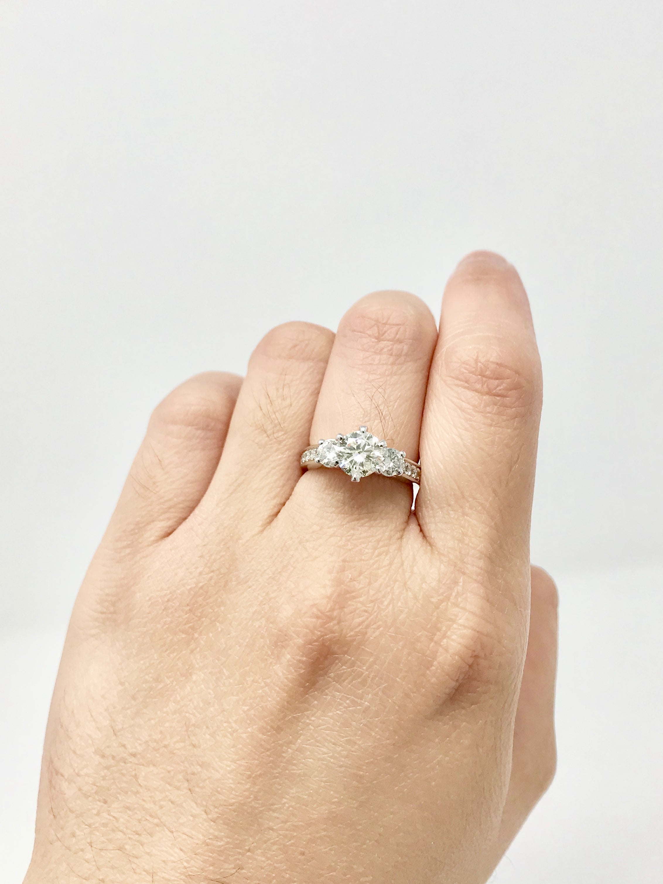 Diamond Engagement Ring - Gold / 4.5