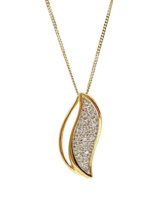 Colgante con pavé de diamantes de 0,06 quilates en oro amarillo de 10 quilates, 18"