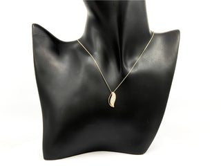 Colgante con pavé de diamantes de 0,06 quilates en oro amarillo de 10 quilates, 18"