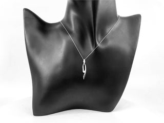 Collar de diamantes canadienses de 0,12 quilates en oro blanco de 10 quilates, 18"