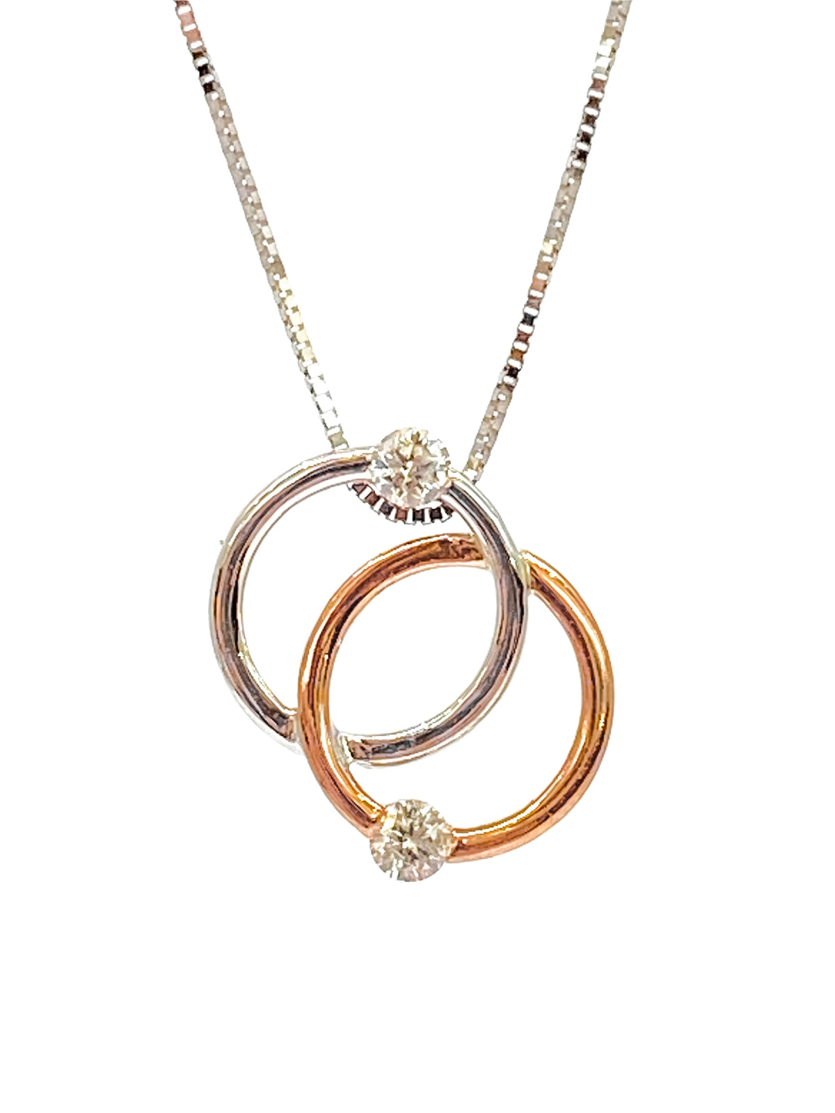 Colgante de doble círculo/eternidad/infinito con diamantes de 0,15 quilates en oro blanco y rosa de 10 quilates, 18&quot;