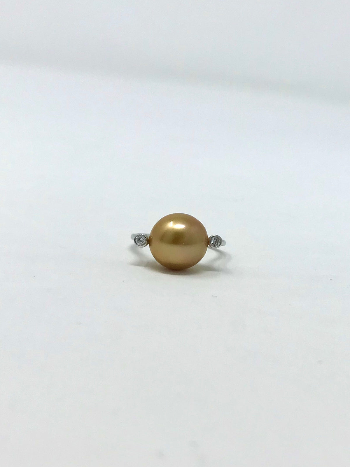 Anillo de diamantes y perlas del Mar del Sur en oro blanco de 18 quilates - Tamaño 6,5