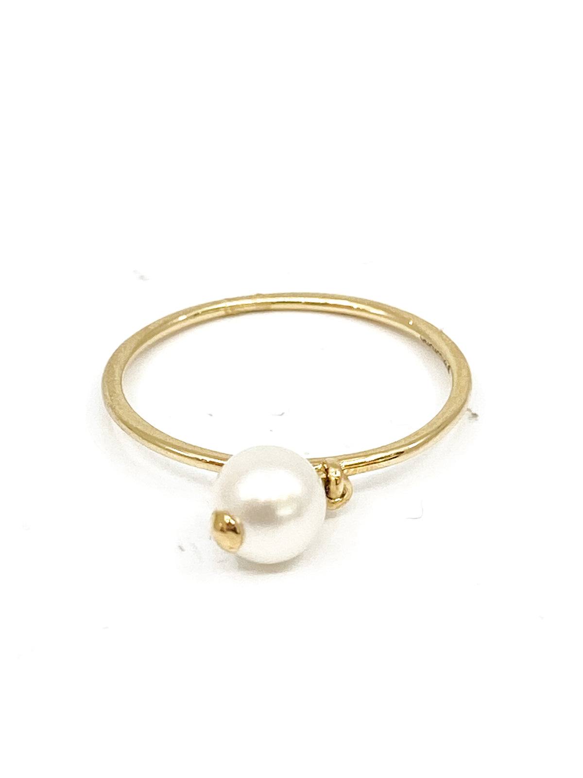 10K Yellow Gold 6.mm Genuine Fresh Water Pearl Ring, size 6.5