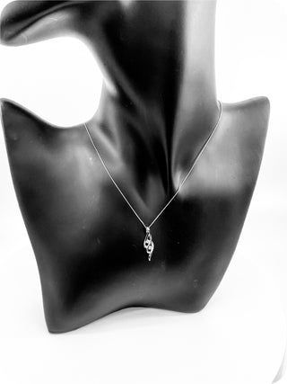Colgante de diamante canadiense de 0,10 quilates en oro blanco de 10 quilates, 18"