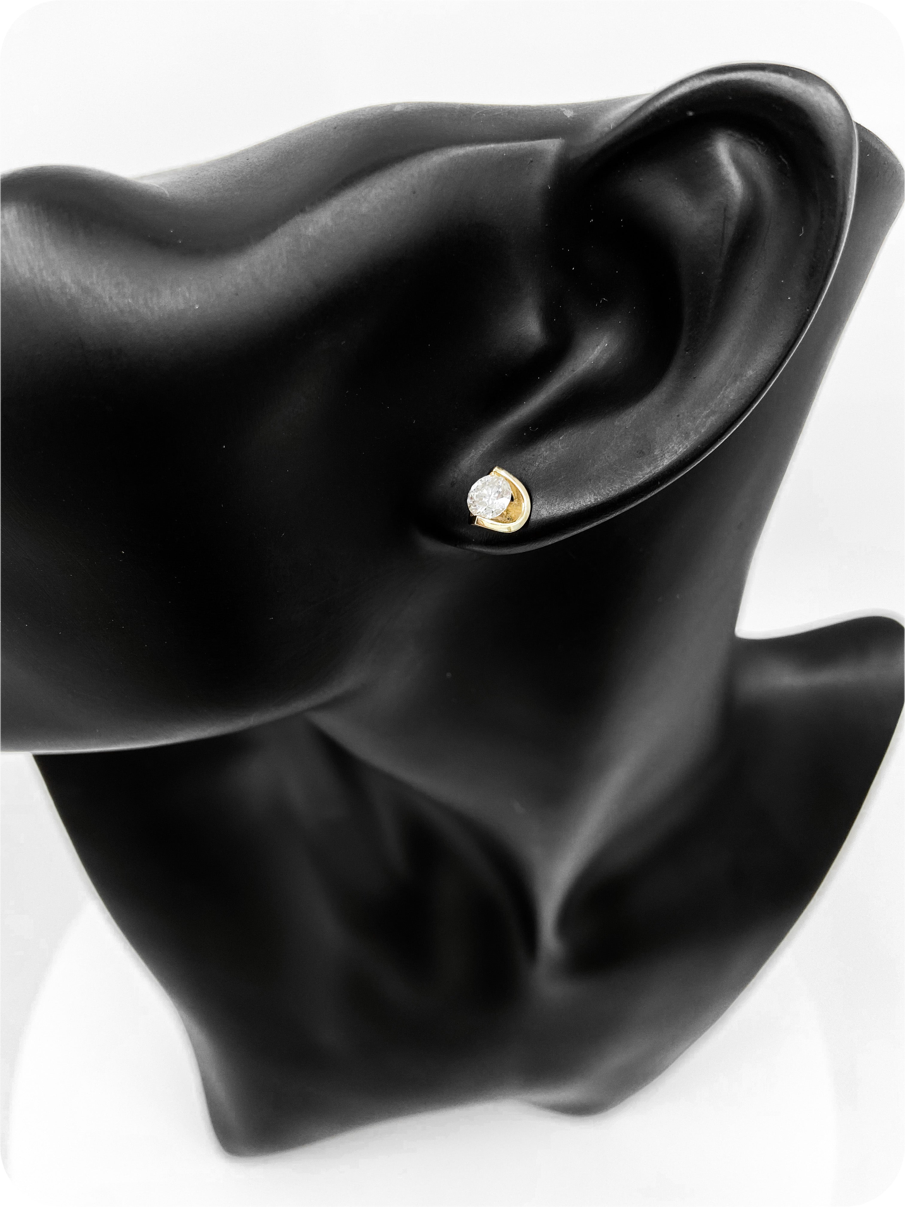 14K Yellow Gold cttw Canadian Diamond Mezza Luna Earrings with Screw Backs