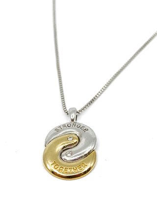 Collar de diamantes de 0,02 quilates "Stronger Together" de plata de ley y oro amarillo de 10 quilates, 18"