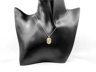 Collar de diamantes de 0,02 quilates "Stronger Together" de plata de ley y oro amarillo de 10 quilates, 18"