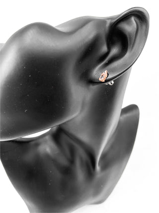 Aretes de oro rosa de 10 quilates de morganita de talla ovalada auténtica de 0,50 quilates y diamantes de 0,05 quilates