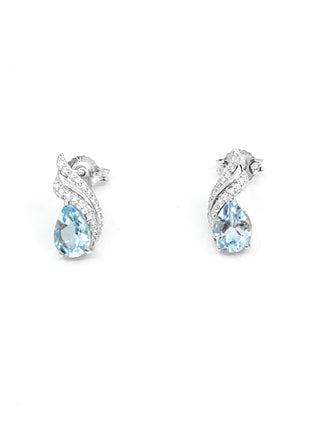 Aretes de oro blanco de 10 quilates con topacio azul de 2,00 quilates y diamantes de 0,12 quilates