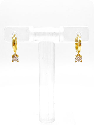 Aretes colgantes colgantes con diamantes de 0,06 quilates en oro amarillo de 10 quilates