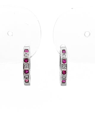 Pendientes tipo argolla con bisagras Huggie de oro blanco de 10 quilates, rubí auténtico de 0,16 quilates y diamantes de 0,03 quilates