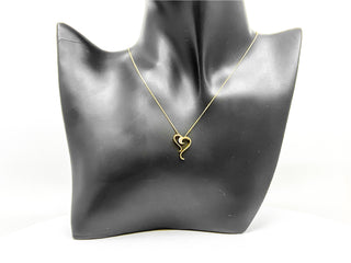 Colgante en forma de corazón con diamantes de 0,015 quilates en oro amarillo de 10 quilates, 18"