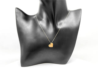 Colgante "Te amo" en forma de corazón con diamantes de 0,015 quilates en oro amarillo de 10 quilates, 18"