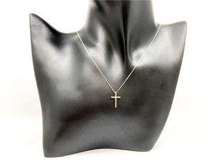 Colgante de cruz de diamantes de 0,02 quilates en oro blanco y rosa de 10 quilates, 18"
