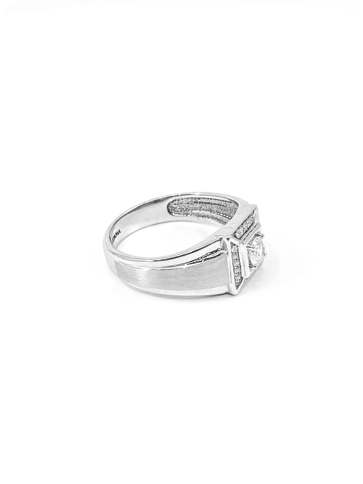 10K White Gold Gents 0.30cttw Canadian Diamond Ring, size 10