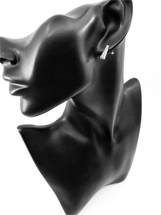 Pendientes colgantes o colgantes de diamantes de 0,32 quilates en oro blanco de 10 quilates