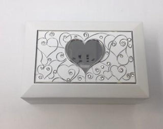 Joyero con corazón empotrado