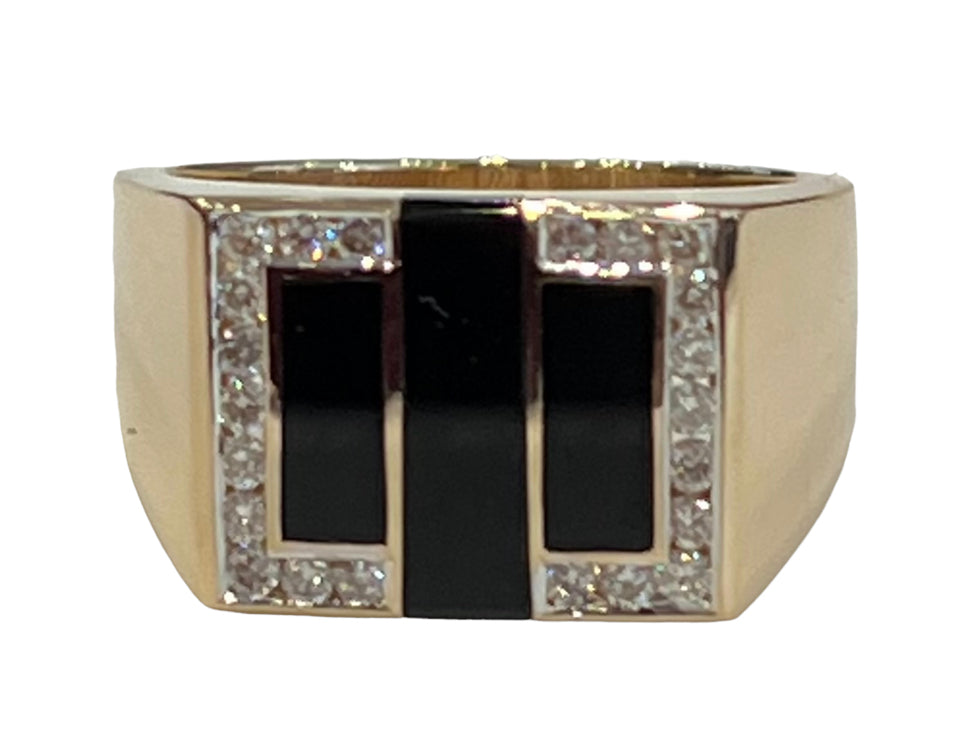 14K Yellow Gold 0.43cttw Diamond and Onyx Gents Ring, size 10