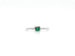 10K White Gold 0.15cttw Genuine Emerald Princess Cut Ring