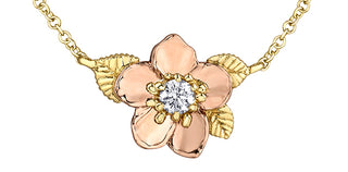 Collar de diamantes canadienses de 0,14 quilates con rosa salvaje de Alberta en oro amarillo y rosa de 14 quilates - 18"