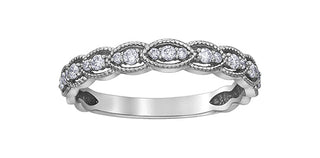 Anillo de diamantes de 0,20 quilates en oro blanco de 10 quilates