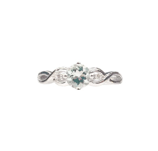 Anillo de oro blanco de 10 quilates con aguamarina de 0,50 quilates y diamantes de 0,02 quilates, talla 7