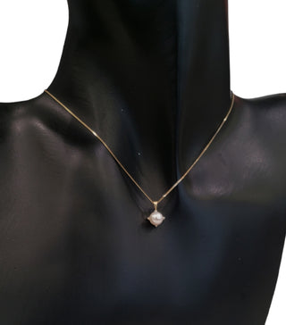 Colgante de diamantes y perlas cultivadas en oro amarillo de 10 quilates - 18"