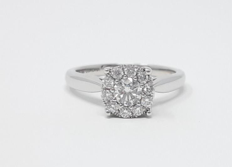 DIAMOND ENGAGEMENT RING