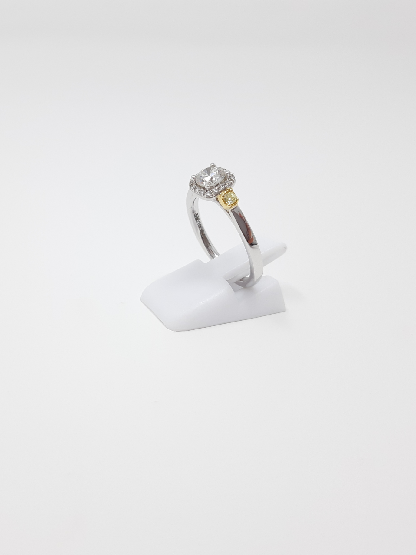 Canadian Diamond Engagement Ring