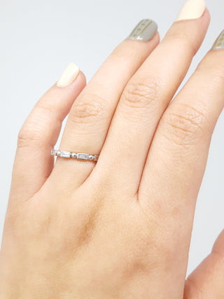 Anillo de diamantes de talla baguette de 0,30 quilates en oro blanco de 10 quilates, talla 6,5