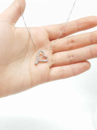 Colgante de corazón de diamantes