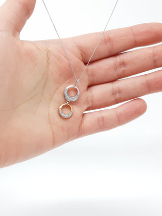 Colgante de diamantes de 0,39 quilates en oro blanco y rosa de 10 quilates, 18"