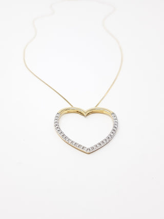 Colgante de corazón de diamantes