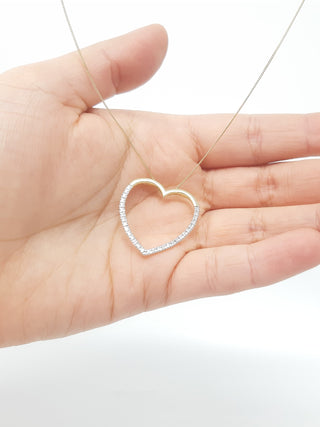 Colgante de corazón de diamantes