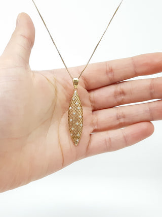Seguimiento: colgante de diamantes de 0,10 quilates en oro amarillo de 10 quilates, 18"