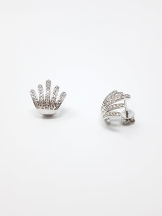 Aretes de diamantes de 0,37 quilates en oro blanco de 14 quilates