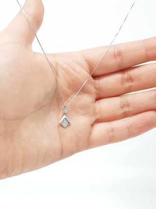 colgante de diamantes