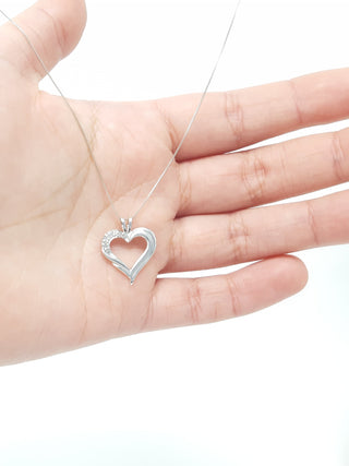 Colgante de corazón de diamantes