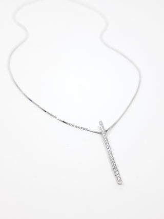 Collar con línea de diamantes de 0,10 quilates en oro blanco de 10 quilates, 18"