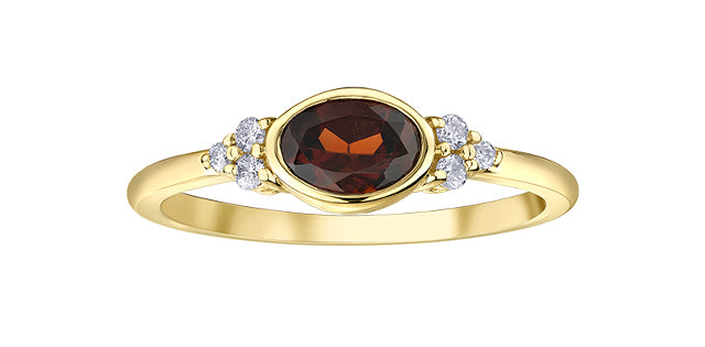10K Yellow Gold 0.58cttw Genuine Garnet and 0.08cttw Diamond Ring, size 6.5
