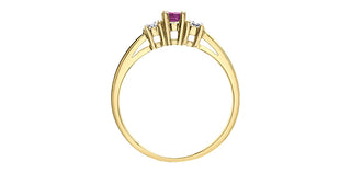 Anillo de oro amarillo de 10 quilates con rubíes y diamantes de 3 piedras - Talla 6