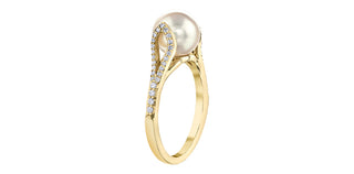 Anillo de diamantes y perlas cultivadas en oro amarillo de 10 quilates, talla 6