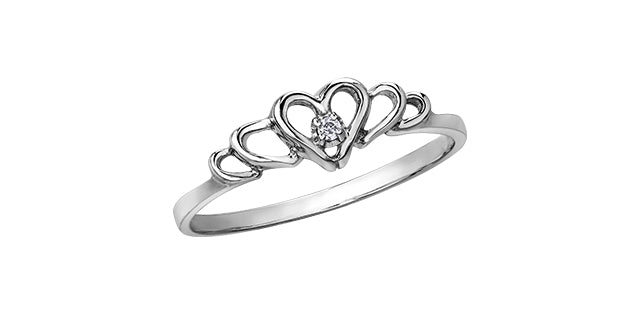 10K White Gold 0.01cttw Diamond Heart Ring, Size 6.5