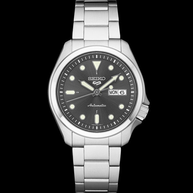 Seiko 5 store automatic black