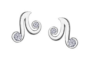 Aretes de oro blanco de 14 quilates con diamantes totales de 0,44 quilates