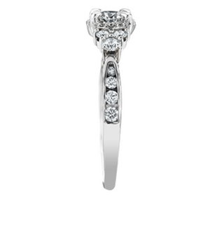 Anillo de diamantes con halo y canal de 1,00 quilates en oro blanco de 18 quilates y aleación de paladio (hipoalergénico)