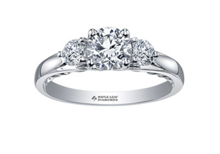 Anillo de oro blanco de 18 quilates/aleación de paladio (hipoalergénico) de 0,82 a 1,35 quilates con diamante redondo brillante de 3 piedras