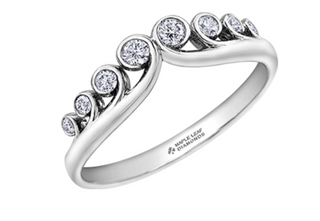 Anillo de oro blanco de 14 quilates con diamantes redondos brillantes de 0,18 quilates